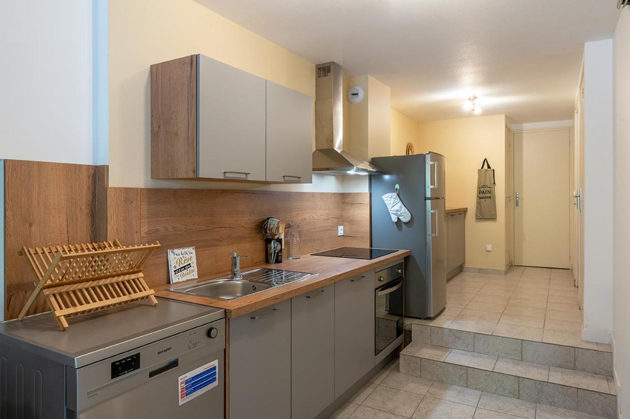 Logis Face A L'Abbatiale Apartment Beaulieu-sur-Dordogne Exterior photo